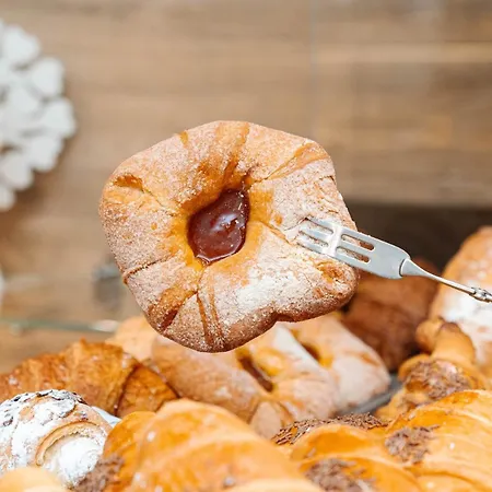 Monolago Pool & View * Arolo