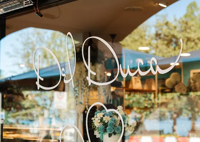 Monolago Pool & View *