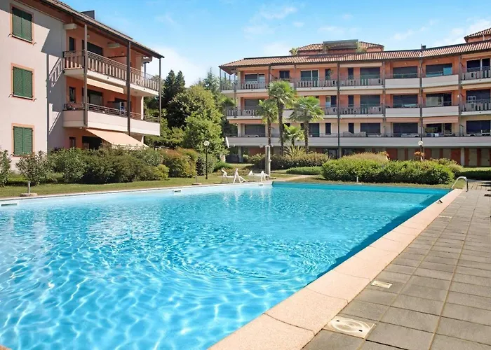 Lägenhet Monolago Pool & View *