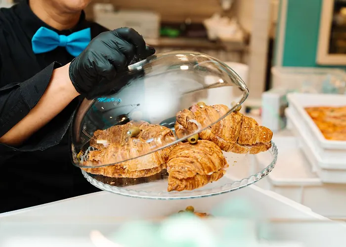 Monolago Pool & View