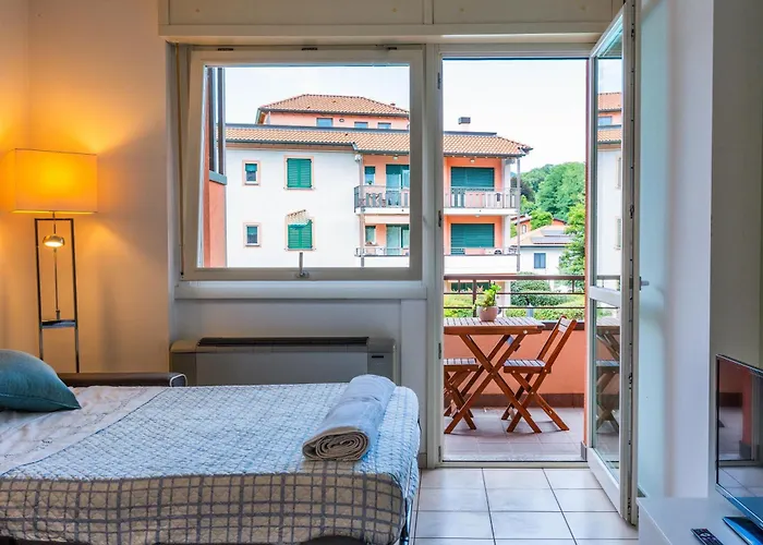 Monolago Pool & View Apartament Arolo